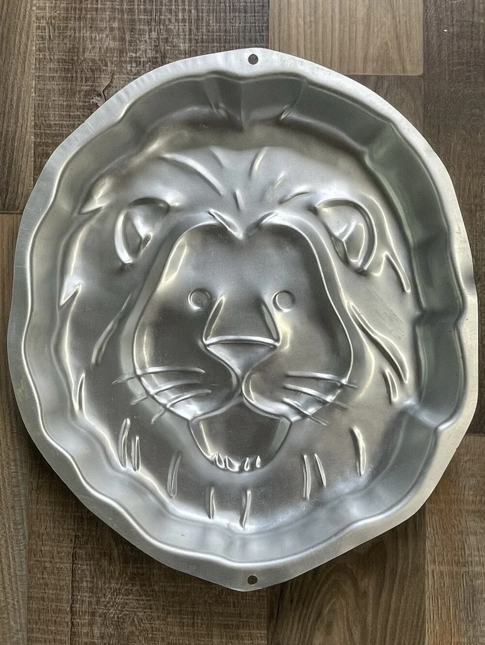 Wilton 1994 Lion Cake Pan Mold 2105-2005 Aluminum Vintage Animal Bakeware